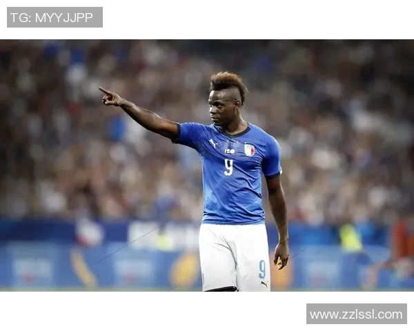 足球场上的爆发力天才球员盘点速度与力量并存的竞技风采