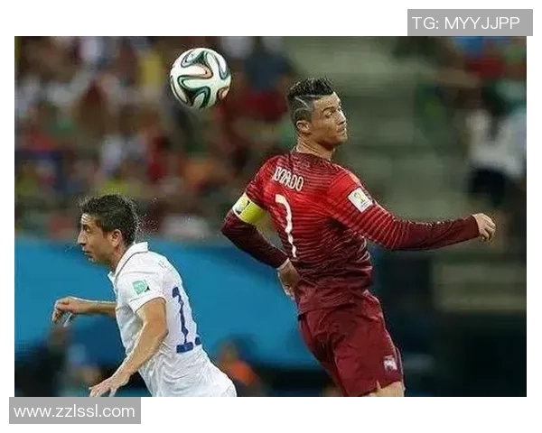 扎头发的足球明星是谁 他在赛场上的独特造型引发球迷热议 扎头发的足球明星是谁 他在赛场上的独特造型引发球迷热议