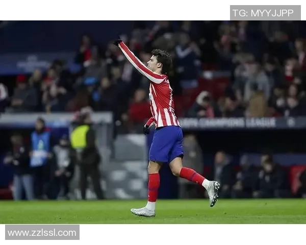 最失意的足球明星聚集地：那些曾辉煌却无缘冠军的传奇球队故事